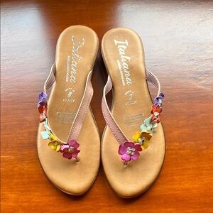 Italina Women's Floral Sandals. Multicolor. 
Size 8.5 M.